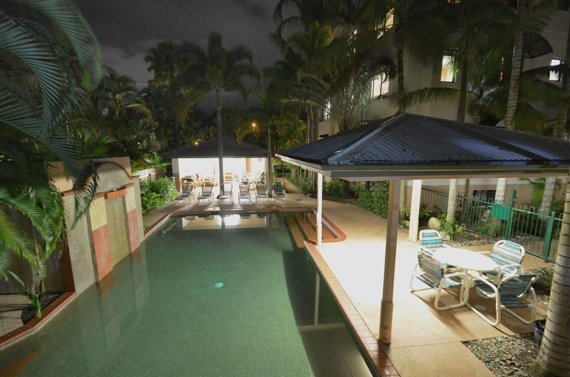 Grosvenor In Cairns Aparthotel Exterior foto